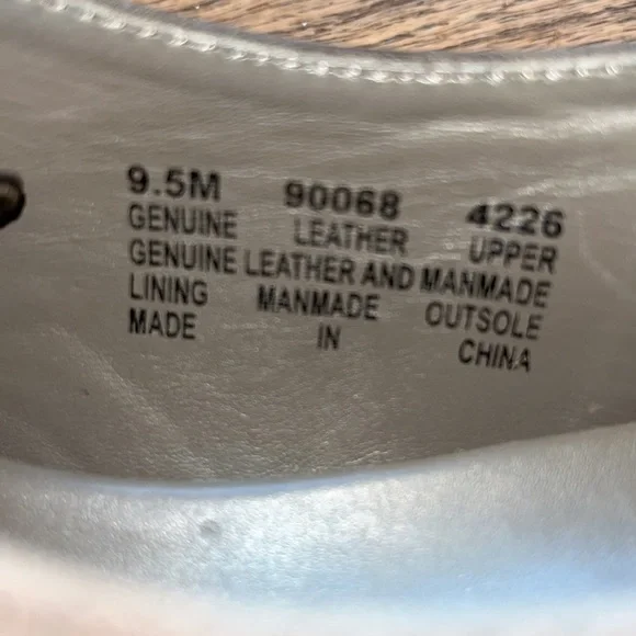 Men’s Timberland Casual Dress Shoes - Picture 6 of 8